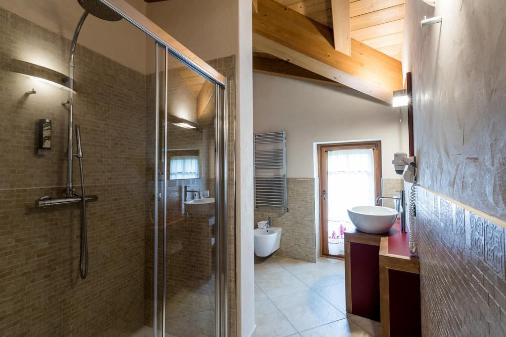 Hotel Maso Del Brenta Caderzone Terme Extérieur photo